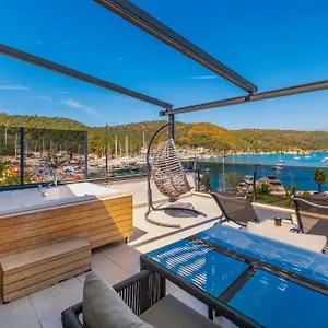 sea-view-penthouse-suite-sternschanze-nakas-suites.turkeyfethiyehotels.com/