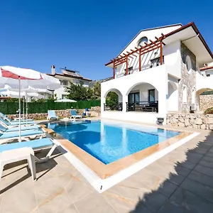 villa-shays-ovack.turkeyfethiyehotels.com/