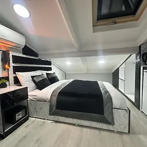 2* Aparthotel Taksim Larissa