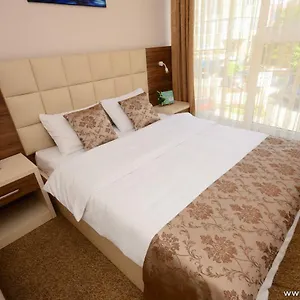 city-hotel-batumi.batumihotels.net/